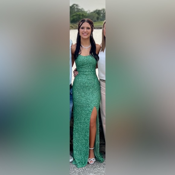 Only wore once and dry cleaned. Beautiful aloe green dress - Picture 3 of 3